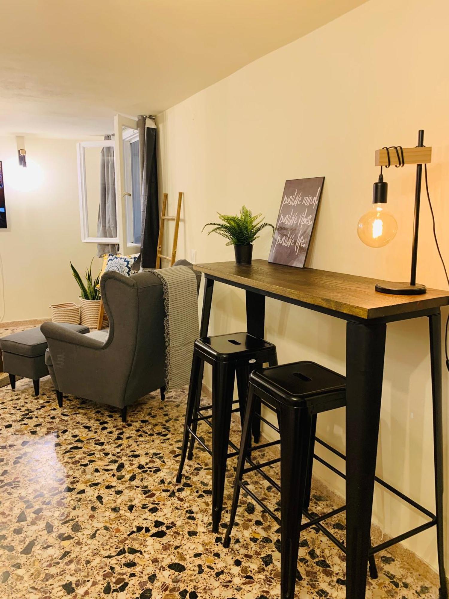 Airport Cottage House Artemida  Dış mekan fotoğraf